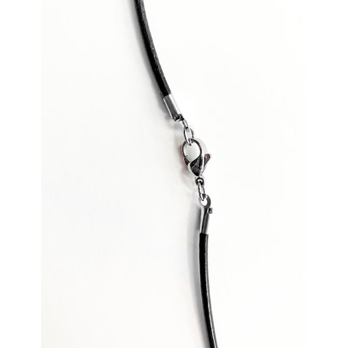Leather Necklaces Lobster Clasp Closure